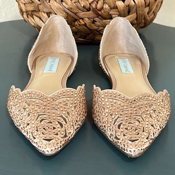 Betsey Jonhson Lucy, Jeweled, Cutout Women's Flats, size 8.5 - Picture 4 of 16